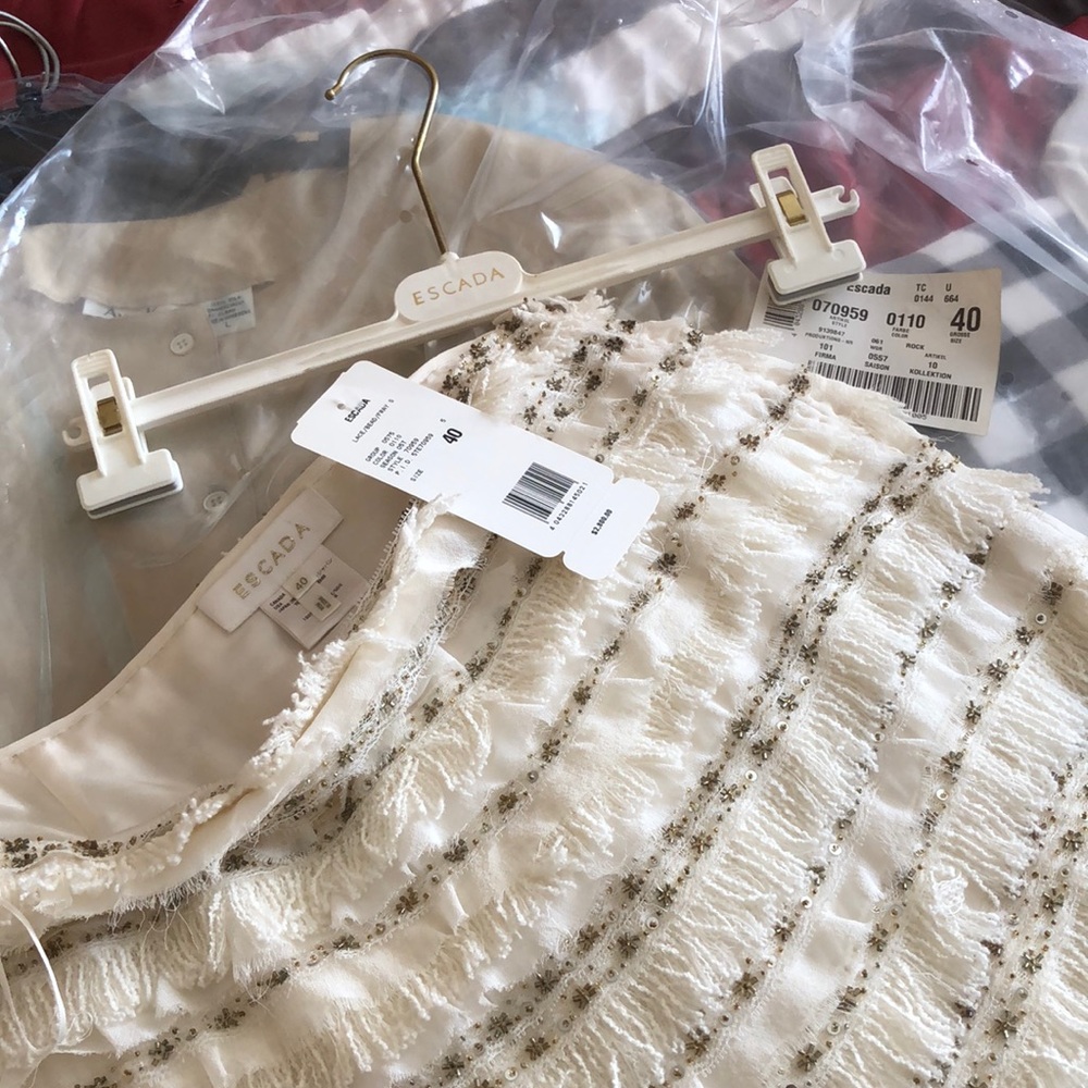 Escada Skirt - Picture 5 of 10